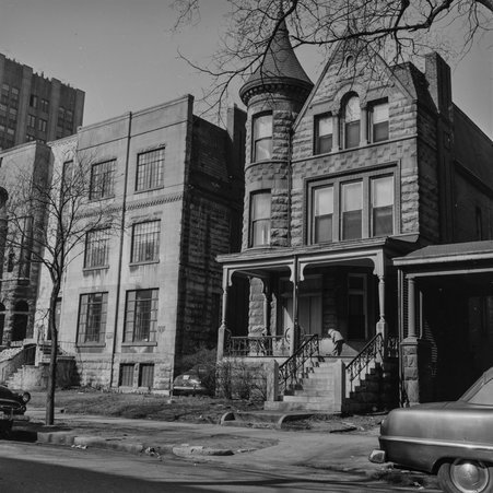 5128-5132, 5136 South Blackstone Avenue in Hyde Park-Kenwood - Mead, Mildred