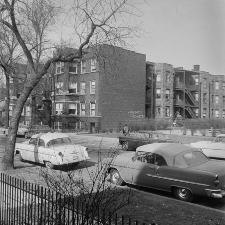5631-5639 South Kenwood Avenue in Hyde-Park Kenwood - Mead, Mildred