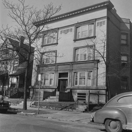 420-5422 South Blackstone Avenue in Hyde Park-Kenwood - Mead, Mildred