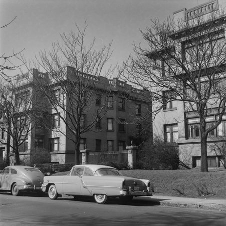 4816-4828 South Dorchester Avenue in Hyde Park-Kenwood - Mead, Mildred