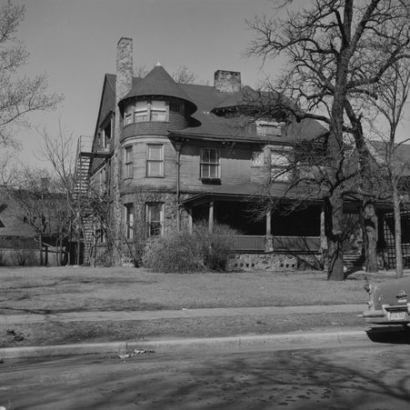 5212 South University Avenue in Hyde Park-Kenwood - Mead, Mildred