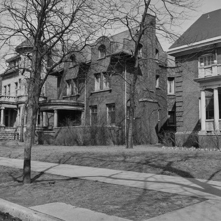 5327 South University Avenue in Hyde Park-Kenwood - Mead, Mildred