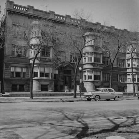 5316-5318 South Hyde Park Boulevard in Hyde Park-Kenwood - Mead, Mildred