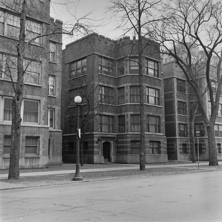 1351 East Hyde Park Boulevard in Hyde Park-Kenwood - Mead, Mildred
