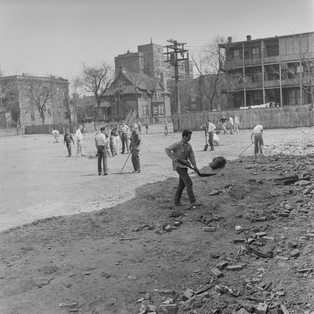Building at East 54th Street and South Dorchester Avenue in Hyde Park-Kenwood - Mead, Mildred