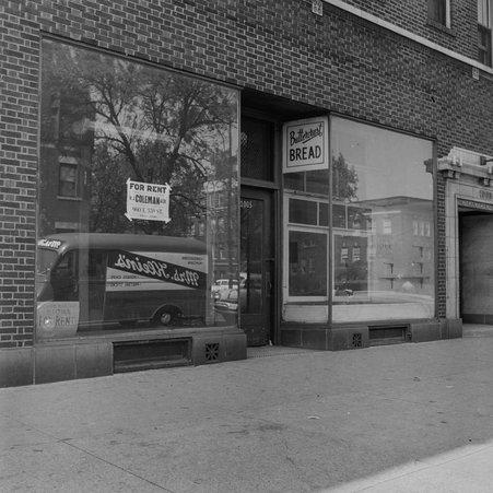 Storefront at 1005 East 53rd Street in Hyde Park-Kenwood - Mead, Mildred