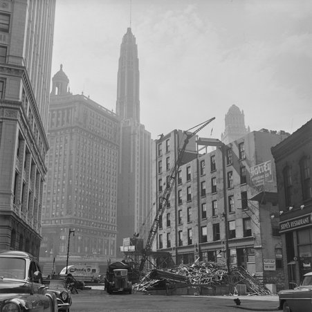 North Rush Street and East North Water Street in River North - Mead, Mildred