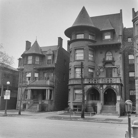 1417-1421 East Hyde Park Boulevard in Hyde Park-Kenwood - Mead, Mildred