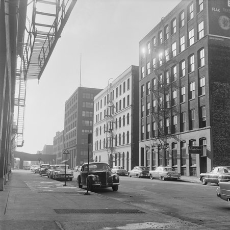 Street view on the Near North Side - Mead, Mildred