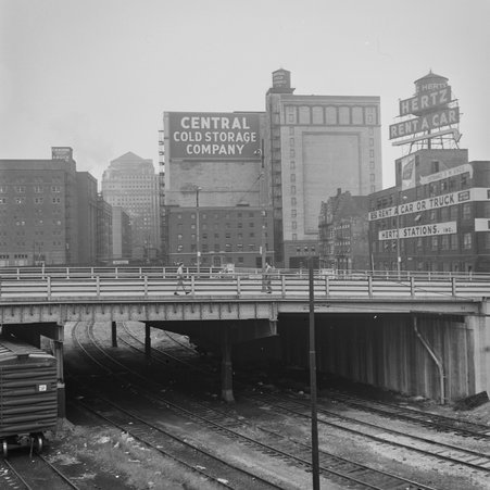 Central Cold Storage Company in River North - Mead, Mildred