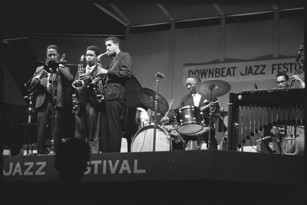 Art Blakey's Jazz Messengers at the Down Beat Jazz Festival - Flerlage, Raeburn, 1915-2002