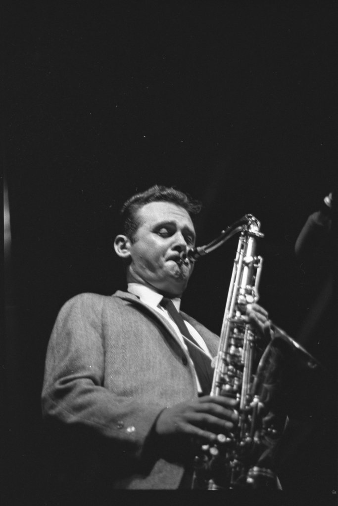 Stan Getz at the Down Beat Jazz Festival - Flerlage, Raeburn, 1915-2002