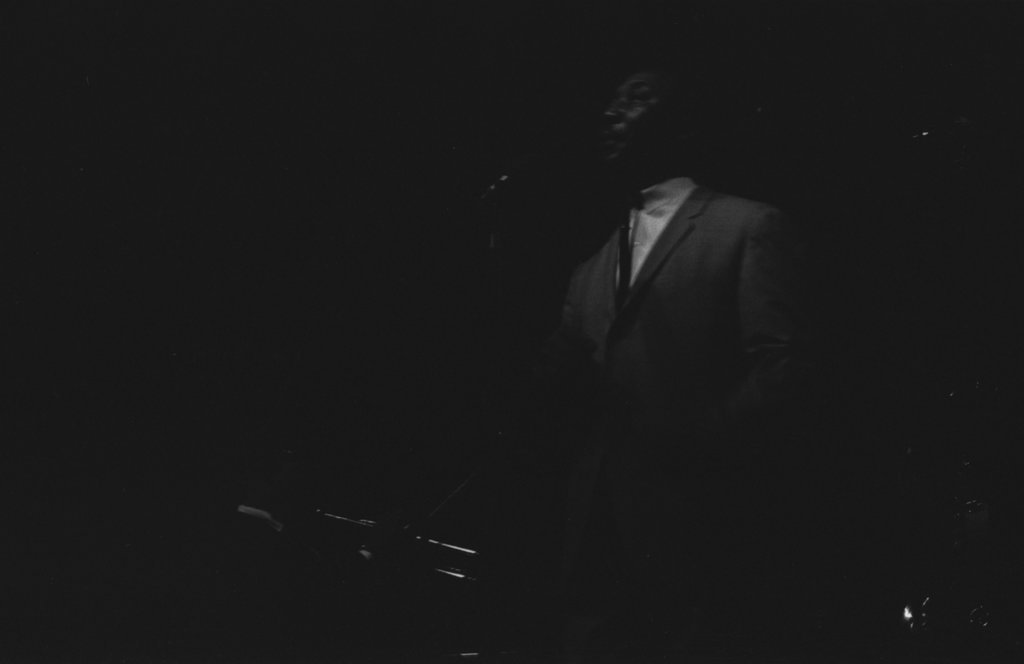 Muddy Waters and his Blues Band at the Down Beat Jazz Festival - Flerlage, Raeburn, 1915-2002