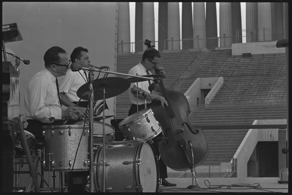 Joe Daley Trio at the Down Beat Jazz Festival - Flerlage, Raeburn, 1915-2002