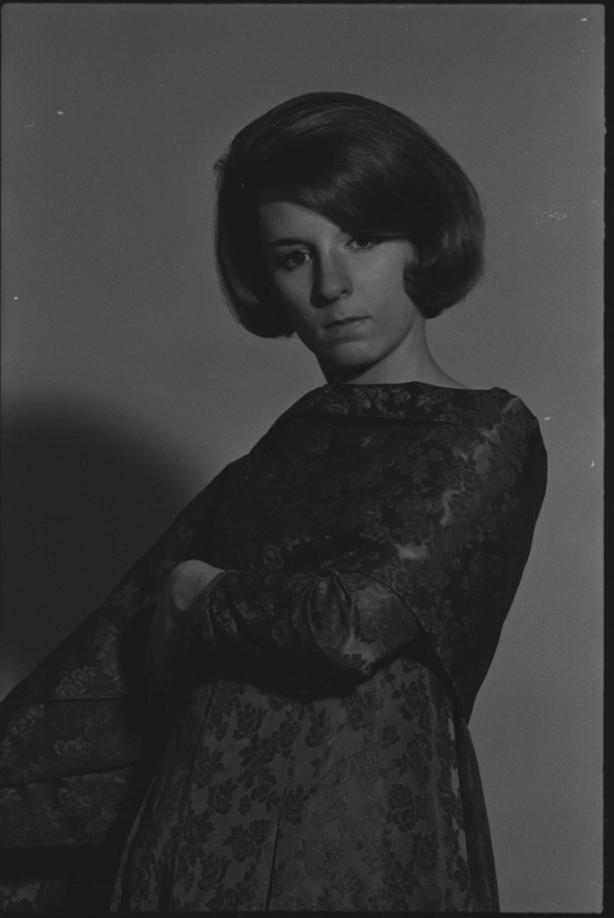 Unidentified model - Flerlage, Raeburn, 1915-2002