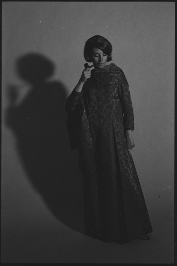 Unidentified model - Flerlage, Raeburn, 1915-2002