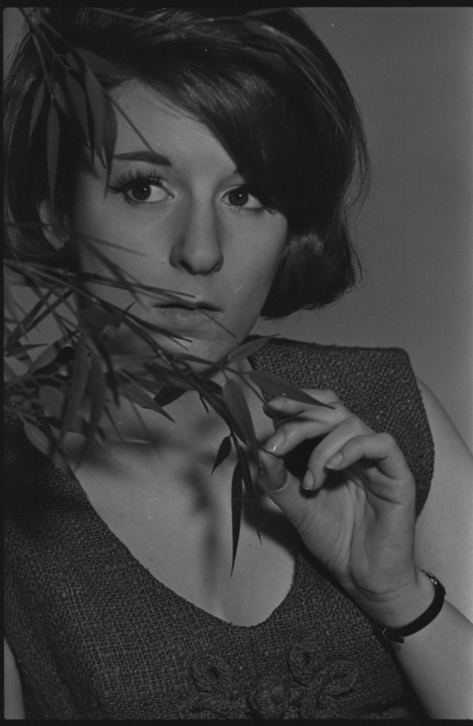 Unidentified model - Flerlage, Raeburn, 1915-2002