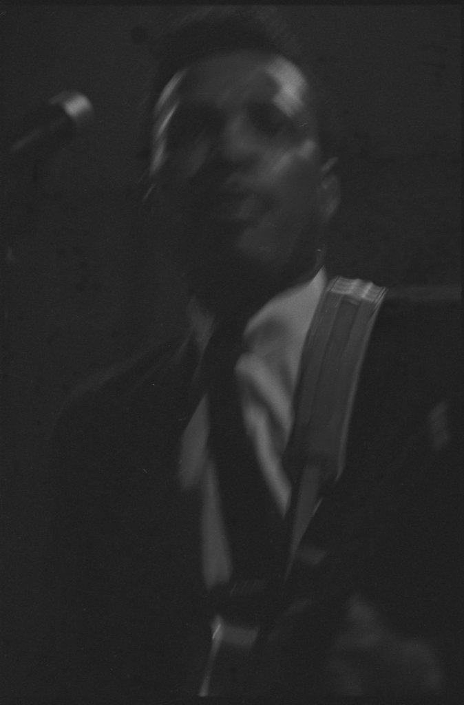 Magic Sam at 1815 Club - Flerlage, Raeburn, 1915-2002