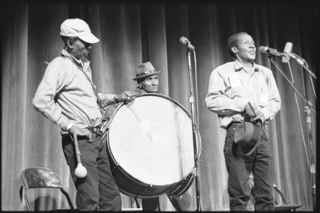 A Bayou band performing at the 9th Annual University of Chicago Folk Festival - Flerlage, Raeburn, 1915-2002