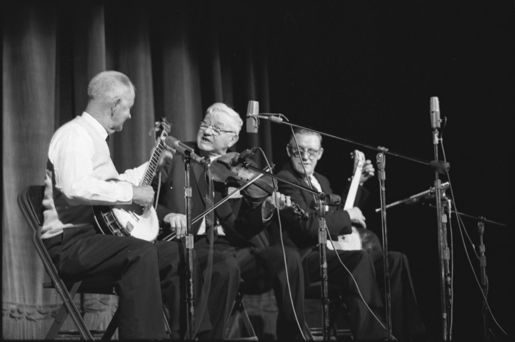 A Bayou band performing at the 9th Annual University of Chicago Folk Festival - Flerlage, Raeburn, 1915-2002