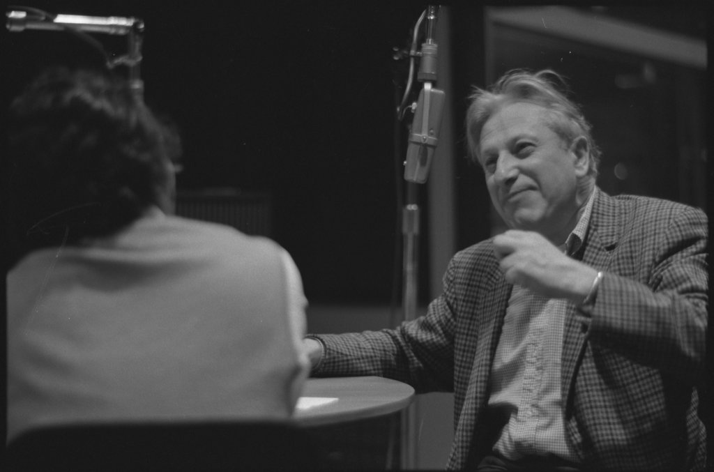 Studs Terkel interviewing Ravi Shankar in the WFMT studio - Flerlage, Raeburn, 1915-2002