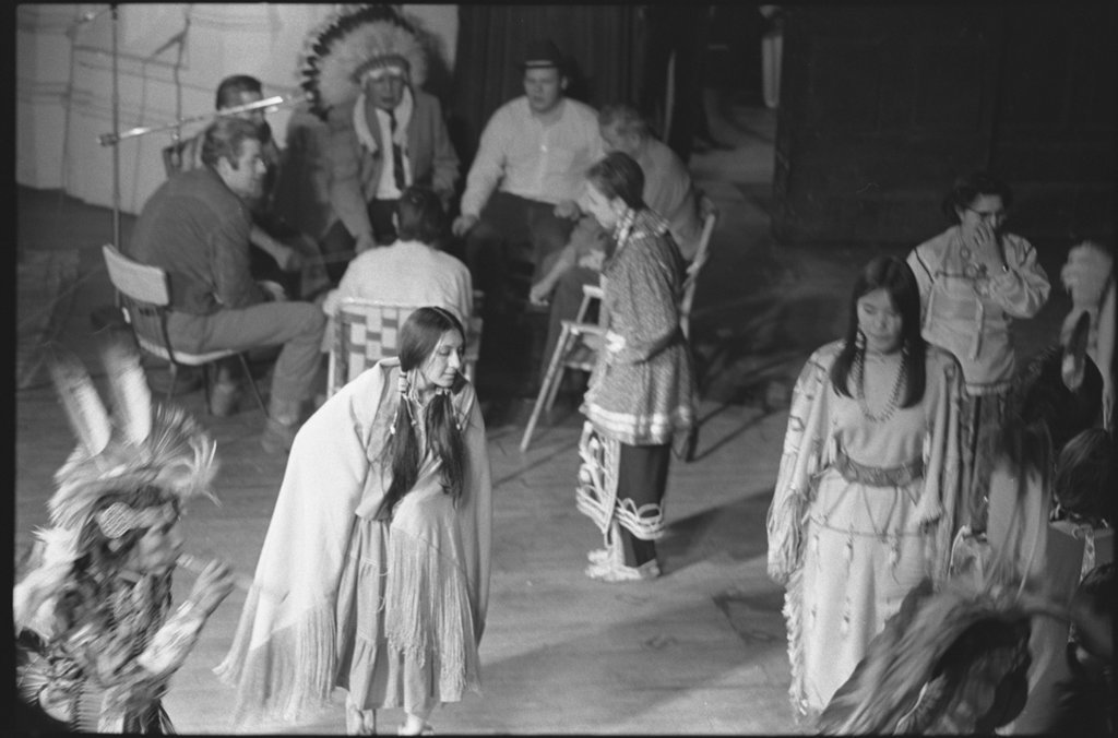 Performers at 10th Annual University of Chicago Folk Festival - Flerlage, Raeburn, 1915-2002