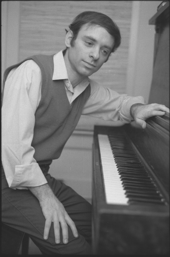 Helfer - Flerlage, Raeburn, 1915-2002
