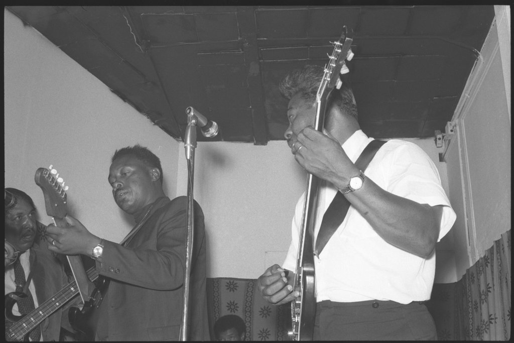 Jimmy Rogers and John Little John - Flerlage, Raeburn, 1915-2002
