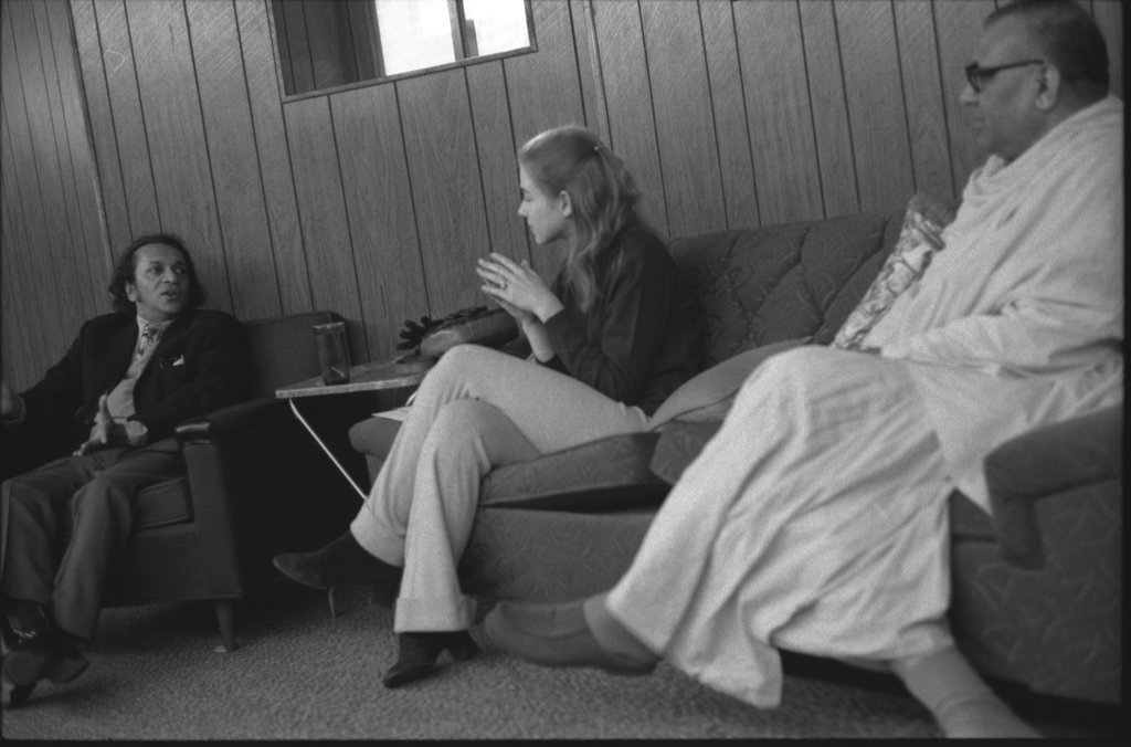 Press reception for Ravi Shankar - Flerlage, Raeburn, 1915-2002