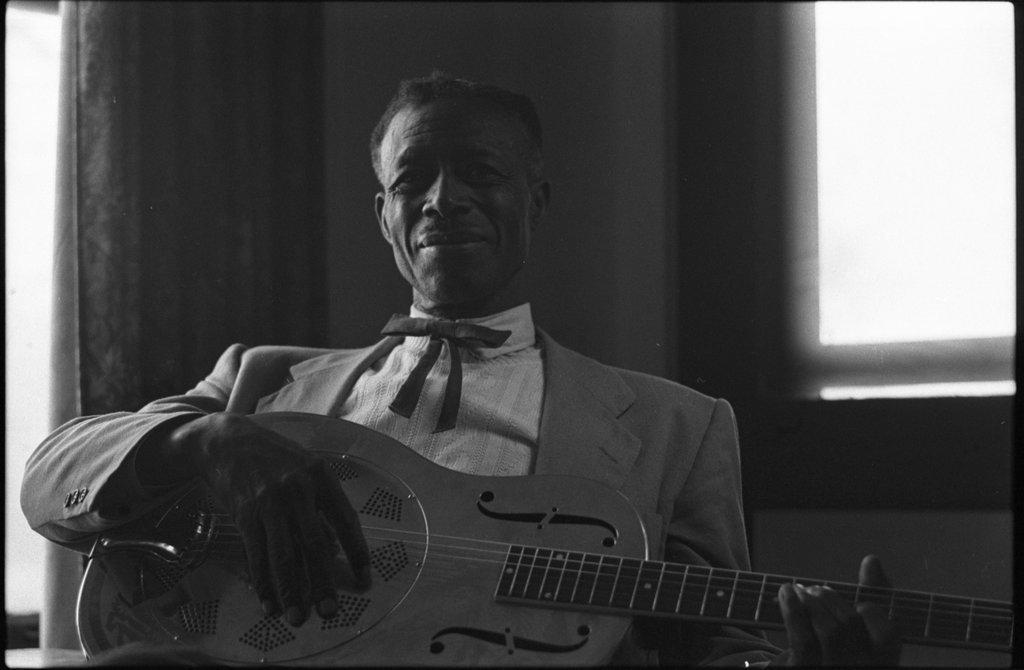 Son House - Flerlage, Raeburn, 1915-2002