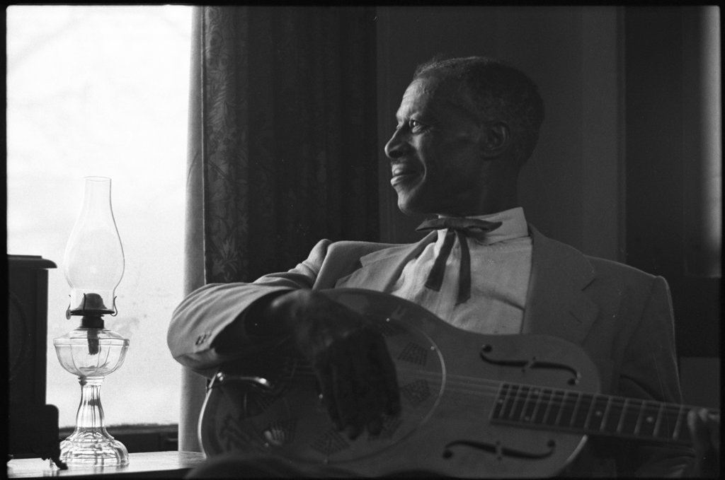 Son House - Flerlage, Raeburn, 1915-2002