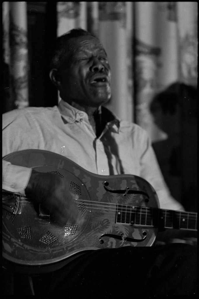 Son House - Flerlage, Raeburn, 1915-2002