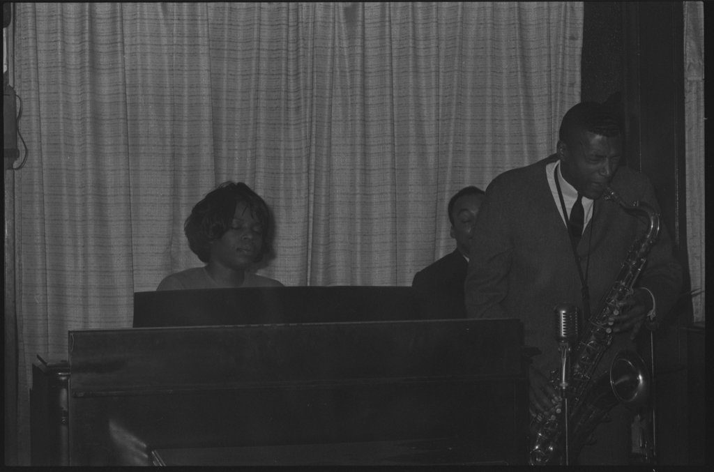 Unidentified jazz musicians - Flerlage, Raeburn, 1915-2002