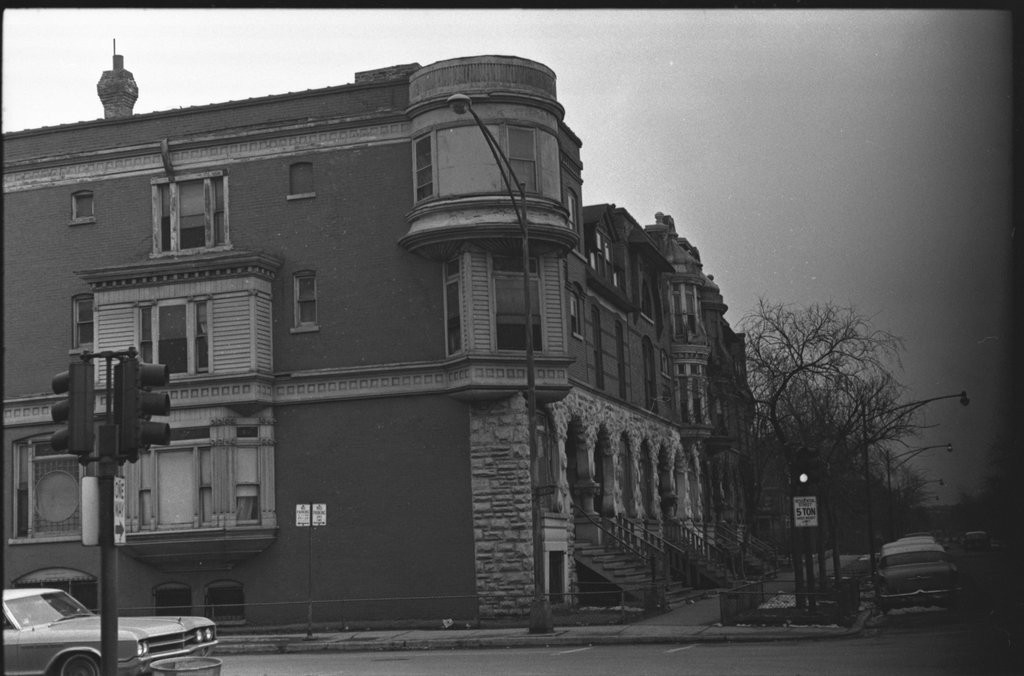 Streets located in Chicago's South side neighborhoods - Flerlage, Raeburn, 1915-2002