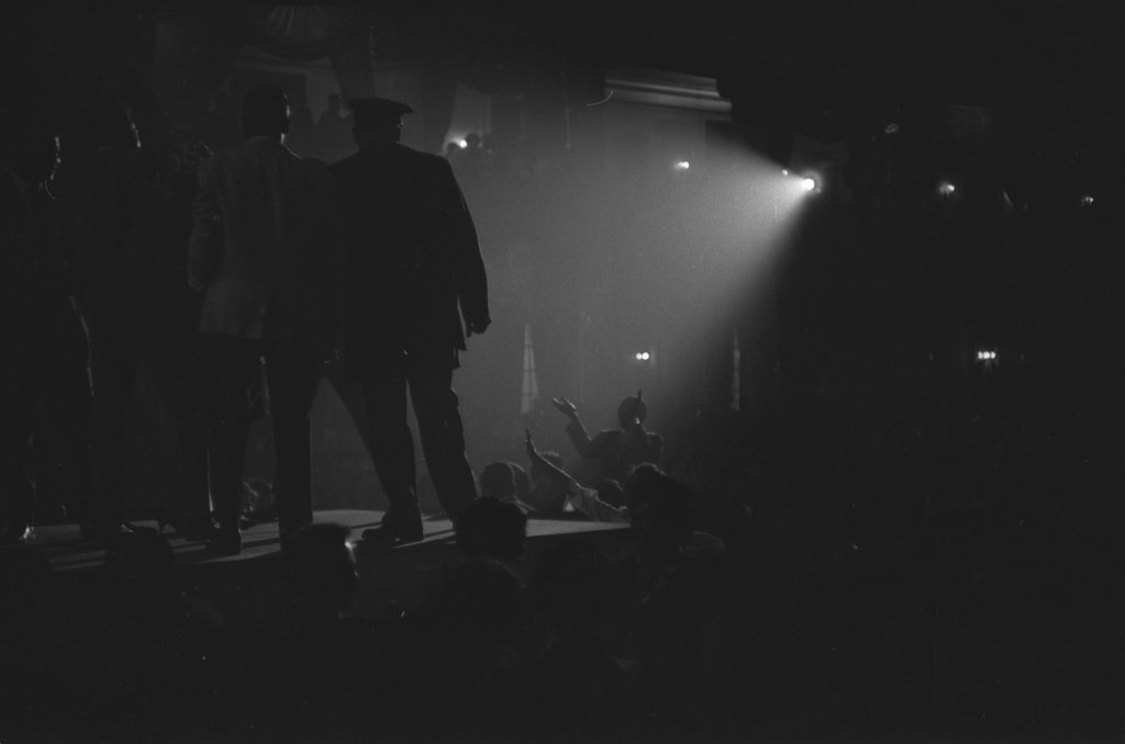 Jackie Wilson performing at the Trianon Ballroom - Flerlage, Raeburn, 1915-2002