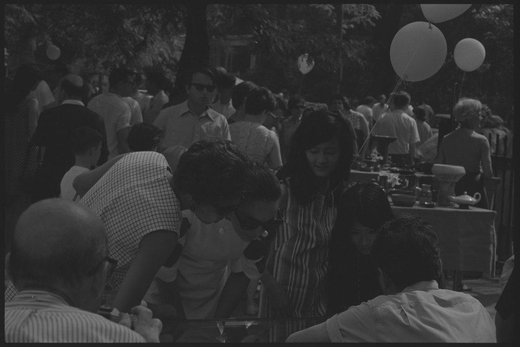 The 57th Street Art Fair - Flerlage, Raeburn, 1915-2002