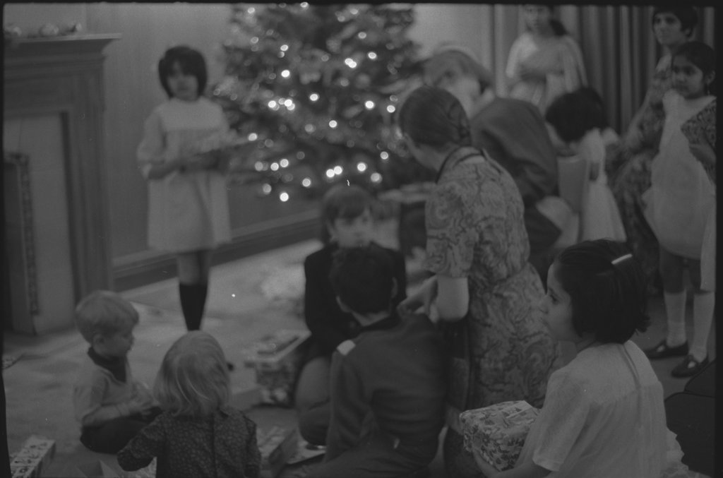 Vedanta Temple Christmas Party - Flerlage, Raeburn, 1915-2002