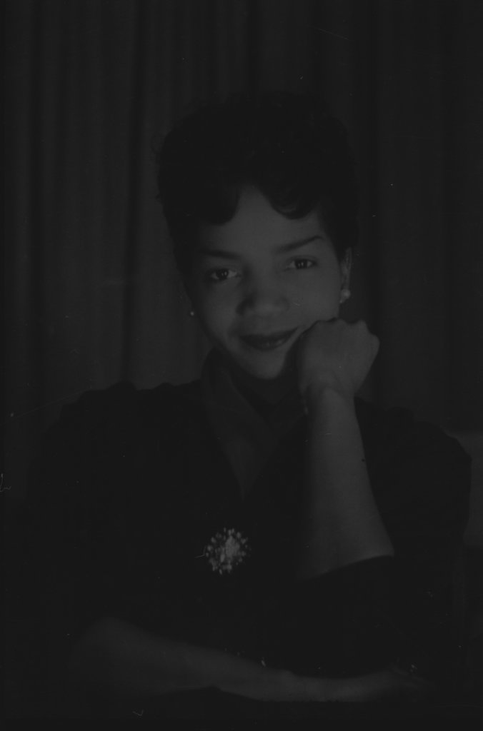 Teresa Simmons - Flerlage, Raeburn, 1915-2002