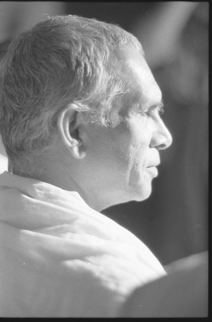 Vedanta Temple Christmas Party - Flerlage, Raeburn, 1915-2002