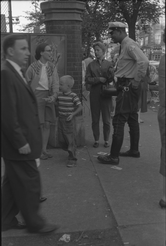 Unidentified art fair - Flerlage, Raeburn, 1915-2002