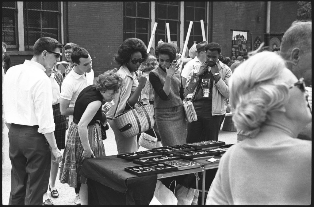 The 57th Street Art Fair - Flerlage, Raeburn, 1915-2002