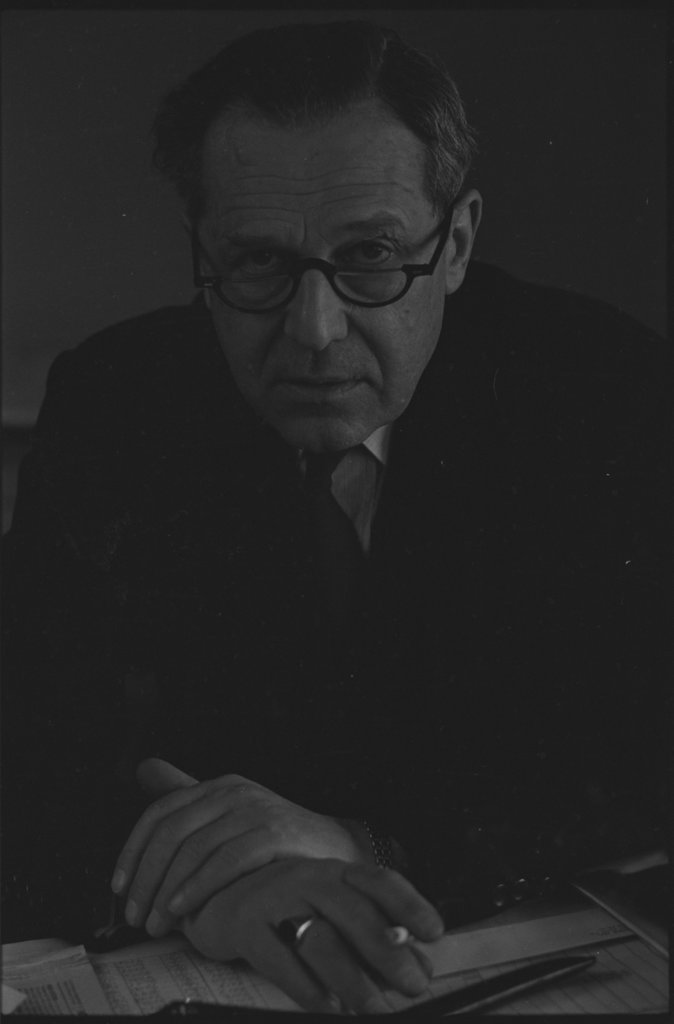 Klaus Asher and his daughter Mimi - Flerlage, Raeburn, 1915-2002