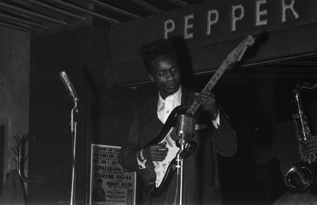 Otis Rush at Pepper's Lounge - Flerlage, Raeburn, 1915-2002
