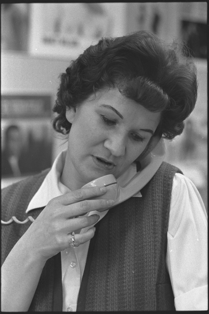 Bernice Smith working at Conway's Record Store - Flerlage, Raeburn, 1915-2002