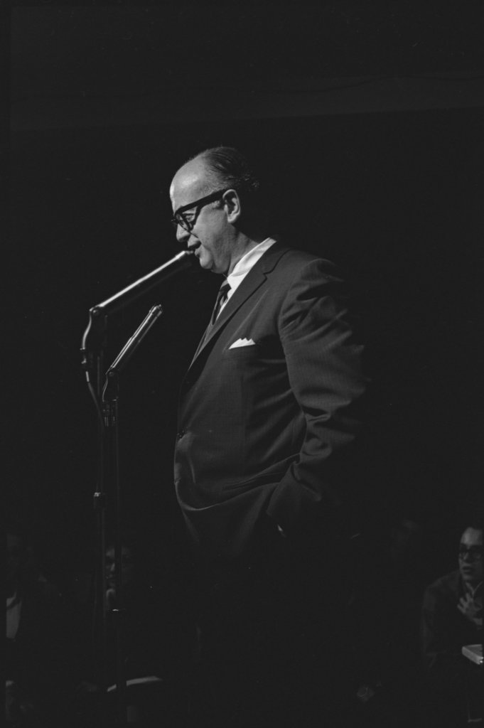 Frank Hamilton - Flerlage, Raeburn, 1915-2002