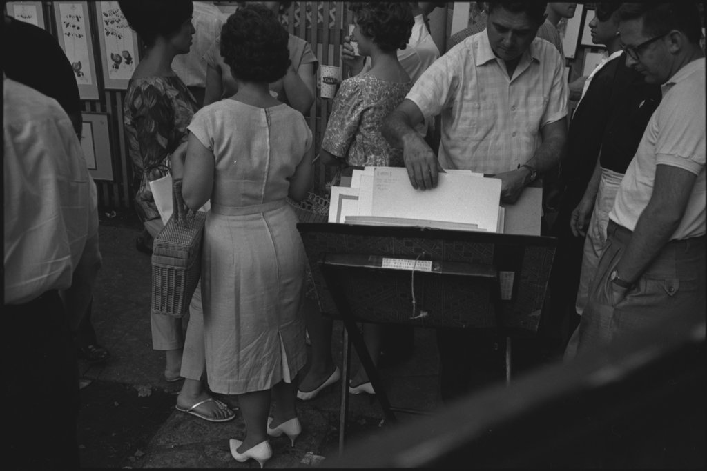 Views of family and friends and  an unidentified art fair - Flerlage, Raeburn, 1915-2002