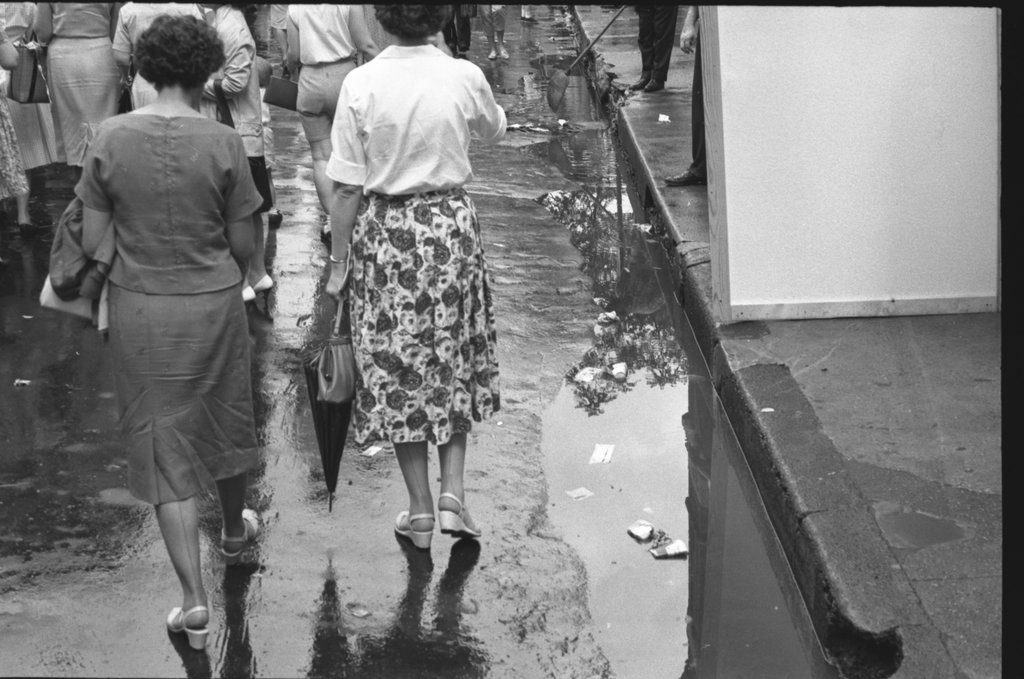 Unidentified art fair - Flerlage, Raeburn, 1915-2002