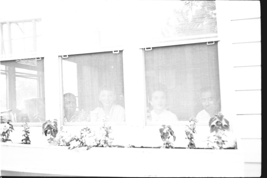 Backyard picnic - Flerlage, Raeburn, 1915-2002