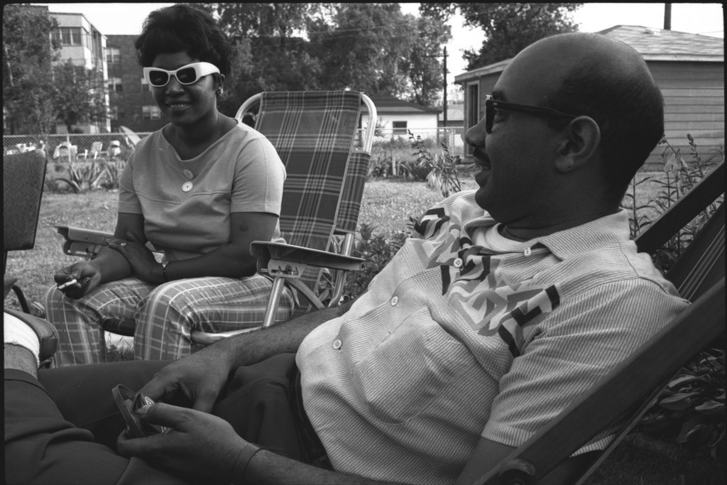 Backyard picnic - Flerlage, Raeburn, 1915-2002