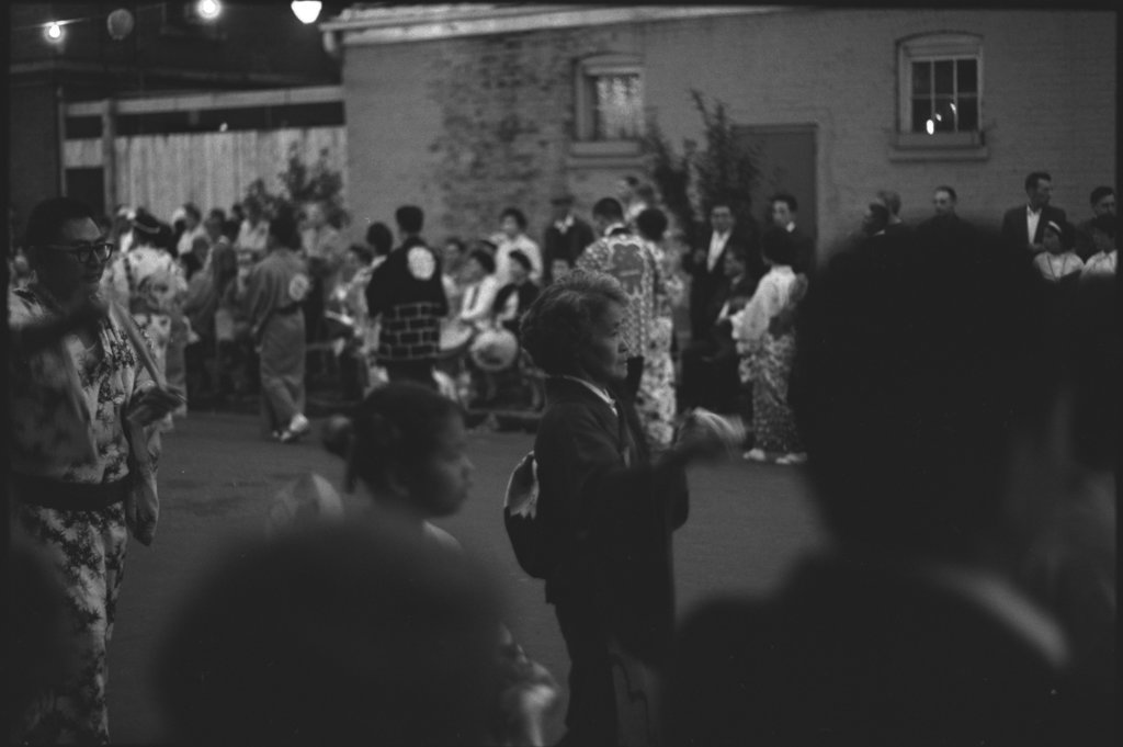 Ginza holiday - Flerlage, Raeburn, 1915-2002